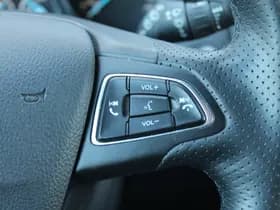 Ford Focus thumbnail 18
