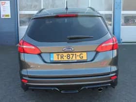 Ford Focus thumbnail 5