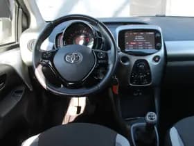 Toyota Aygo thumbnail 4