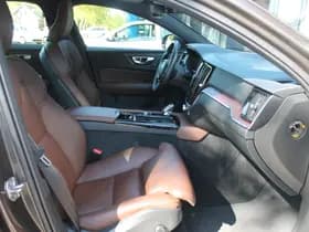 Volvo V60 thumbnail 24