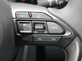 Toyota Yaris thumbnail 30