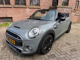 MINI Cabrio thumbnail 3