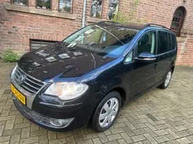 Volkswagen Touran thumbnail 2