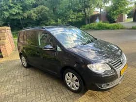 Volkswagen Touran thumbnail 6