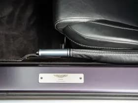 Aston Martin V8 Vantage Roadster 4.3 V8 Sportshift Roadster 4.3 V8 Sportshift thumbnail 24