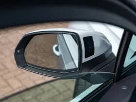 Audi SQ7 4.0 TFSI SQ7 quattro 4.0 TFSI SQ7 quattro thumbnail 38