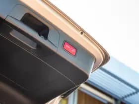 Mercedes-Benz GLC 200 Business Solution AMG 200 Business Solution AMG thumbnail 24