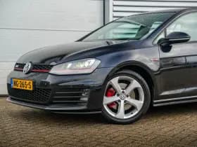 Volkswagen Golf 2.0 TSI GTI 2.0 TSI GTI thumbnail 26