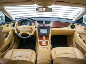 Mercedes-Benz CLS-Klasse 350 350 thumbnail 2