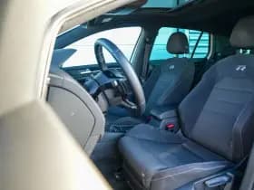 Volkswagen Golf 2.0 TSI 4Motion R 2.0 TSI 4Motion R thumbnail 8