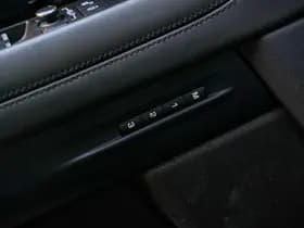 Land Rover Range Rover Evoque 2.0 P300 AWD R-Dynamic HSE 2.0 P300 AWD R-Dynamic HSE thumbnail 24