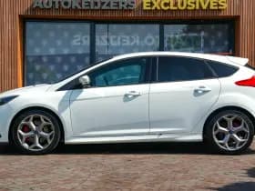 Ford Focus 2.0 ST-3 2.0 ST-3 thumbnail 5