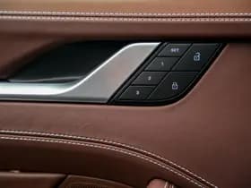 Porsche 911 3.8 Turbo S 3.8 Turbo S thumbnail 33