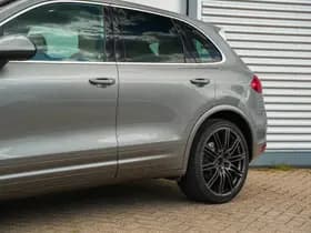 Porsche Cayenne 3.0 D Platinum Edition 3.0 D Platinum Edition thumbnail 32