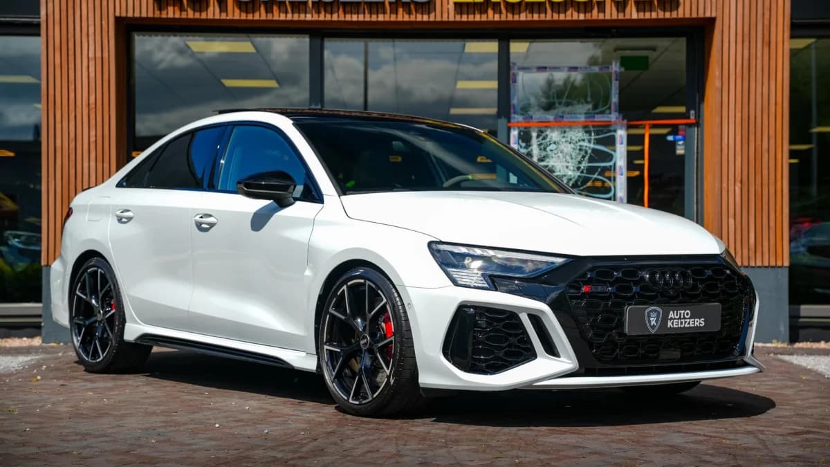 Audi A3 Limousine 2.5 TFSI RS 3 quattro Limousine 2.5 TFSI RS 3 quattro — foto 1