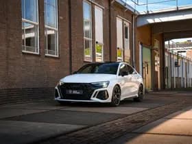 Audi A3 Limousine 2.5 TFSI RS 3 quattro Limousine 2.5 TFSI RS 3 quattro thumbnail 2