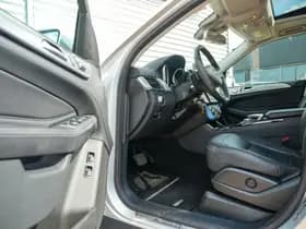 Mercedes-Benz GLE 500 e 4MATIC 500 e 4MATIC thumbnail 4