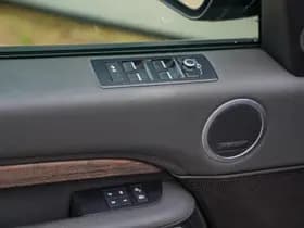 Land Rover Discovery 3.0 SDV6 HSE Luxury 3.0 SDV6 HSE Luxury thumbnail 13