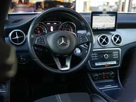 Mercedes-Benz GLA 180 Sport Edition 180 Sport Edition thumbnail 4