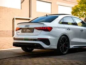 Audi RS3 Limousine 2.5 TFSI RS 3 quattro 2.5 TFSI RS 3 quattro thumbnail 8