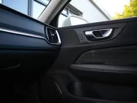 Volvo V60 Cross Country 2.0 B5 AWD Pro Cross Country 2.0 B5 AWD Pro thumbnail 24