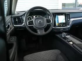 Volvo V60 Cross Country 2.0 B5 AWD Pro Cross Country 2.0 B5 AWD Pro thumbnail 4