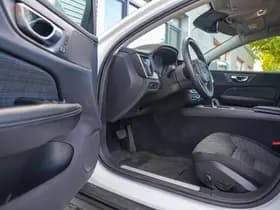 Volvo V60 Cross Country 2.0 B5 AWD Pro Cross Country 2.0 B5 AWD Pro thumbnail 6