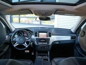 Mercedes-Benz M-Klasse 350 350 thumbnail 2