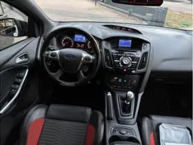 Ford FOCUS Wagon 2.0 EcoBoost ST-2 2.0 EcoBoost ST-2 thumbnail 2