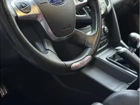 Ford FOCUS Wagon 2.0 EcoBoost ST-2 2.0 EcoBoost ST-2 thumbnail 24