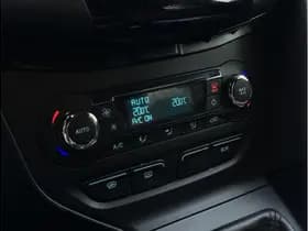 Ford FOCUS Wagon 2.0 EcoBoost ST-2 2.0 EcoBoost ST-2 thumbnail 27