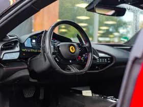 Ferrari SF90 Stradale 4.0 V8 Assetto Fiorano 4.0 V8 Assetto Fiorano thumbnail 2