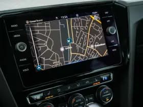 Volkswagen Passat 1.5 TSI Elegance Business R 1.5 TSI Elegance Business R thumbnail 18