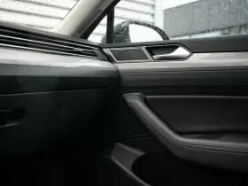 Volkswagen Passat 1.5 TSI Elegance Business R 1.5 TSI Elegance Business R thumbnail 24