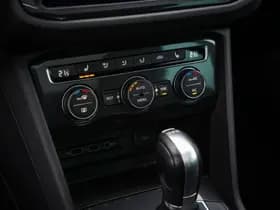 Volkswagen Tiguan 1.4 TSI 4Motion Highline Business R 1.4 TSI 4Motion Highline Business R thumbnail 16