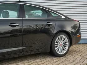 Jaguar XJ 3.0 V6D Portfolio 3.0 V6D Portfolio thumbnail 33