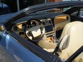 Bentley Continental GTC thumbnail 44