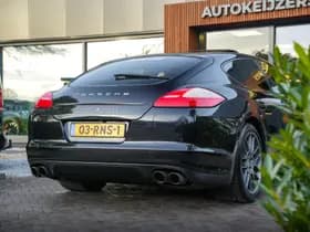 Porsche Panamera 3.0 S Hybrid 3.0 S Hybrid thumbnail 11