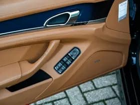 Porsche Panamera 3.0 S Hybrid 3.0 S Hybrid thumbnail 14