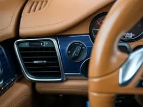 Porsche Panamera 3.0 S Hybrid 3.0 S Hybrid thumbnail 22