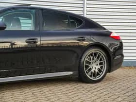 Porsche Panamera 3.0 S Hybrid 3.0 S Hybrid thumbnail 35