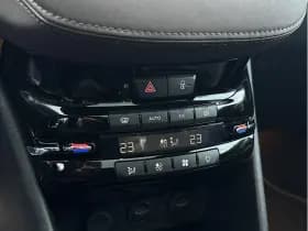 Peugeot 2008 1.6 VTi Féline 1.6 VTi Féline thumbnail 17