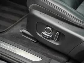 Land Rover Range Rover Evoque 1.5 P300e AWD R-Dynamic SE 1.5 P300e AWD R-Dynamic SE thumbnail 25