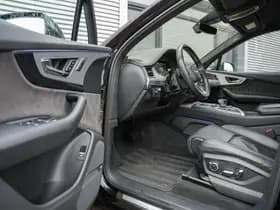 Audi Q7 3.0 TDI e-tron quattro Sport 3.0 TDI e-tron quattro Sport thumbnail 6