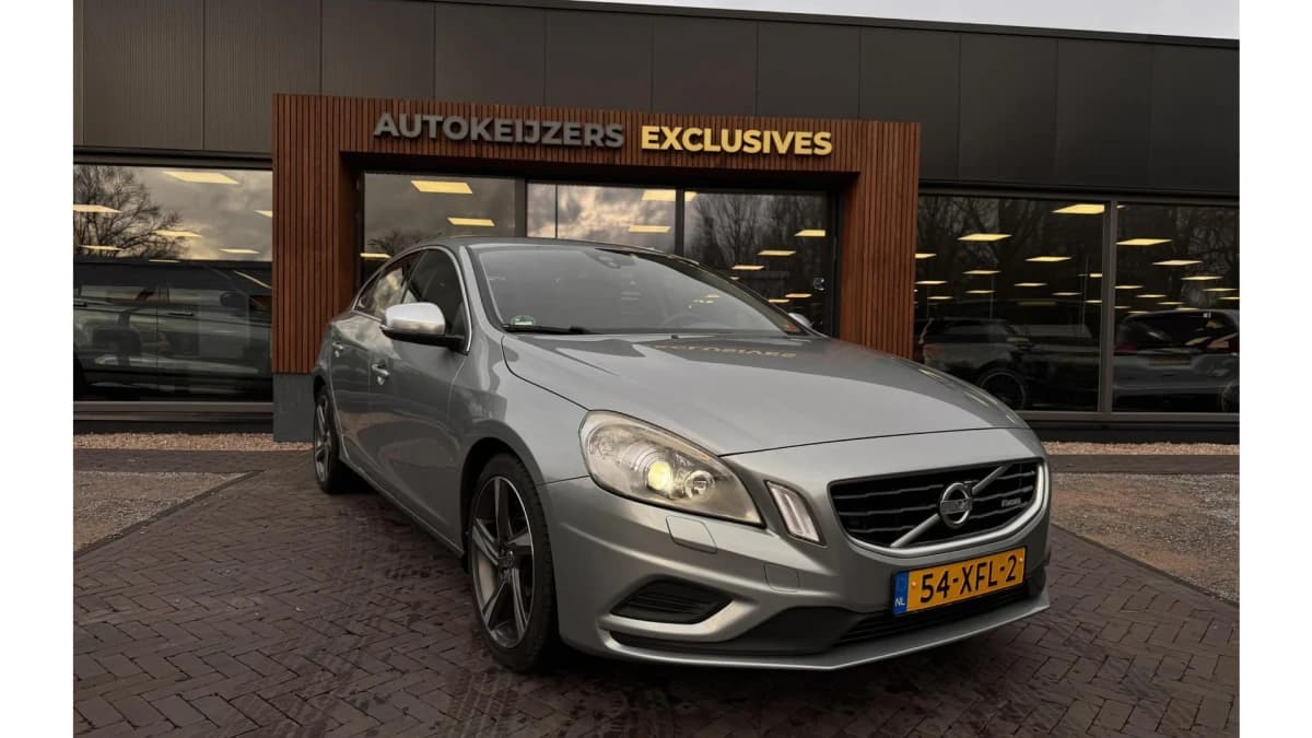 Volvo S60 1.6 T3 R-Design 1.6 T3 R-Design — foto 1