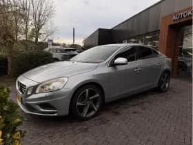 Volvo S60 1.6 T3 R-Design 1.6 T3 R-Design thumbnail 5