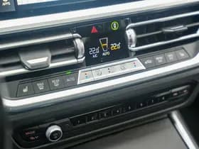 BMW 3 Serie Touring 330e High Executive Touring 330e High Executive thumbnail 14