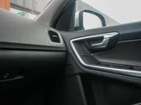 Volvo S60 1.6 T3 R-Design 1.6 T3 R-Design thumbnail 23