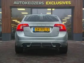 Volvo S60 1.6 T3 R-Design 1.6 T3 R-Design thumbnail 9