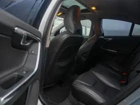 Volvo S60 1.6 T3 R-Design 1.6 T3 R-Design thumbnail 10